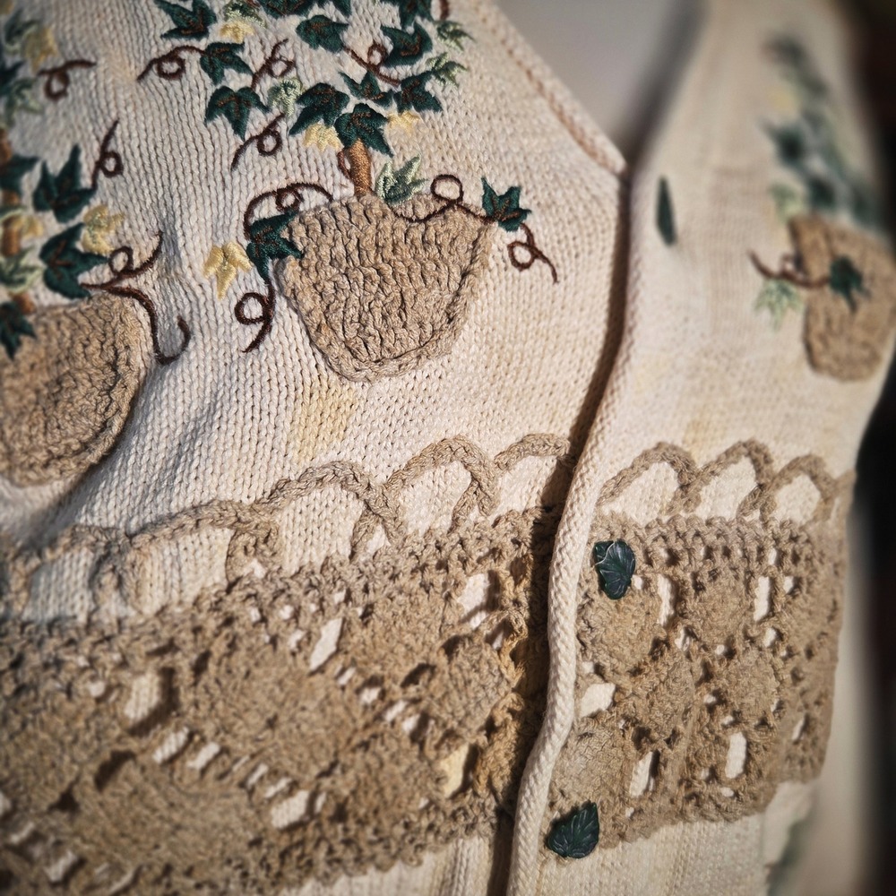 Vintage 90s BellePointe Embroidered Garden Crochet Cardigan Knit Plant Sweater - Picture 6 of 8